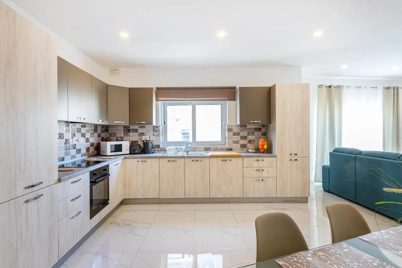 Ha2- Modern And Spacious 3 Bedroom Apartment San Gwann Malta