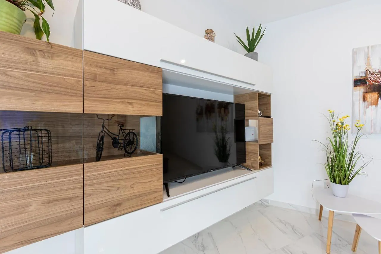 Ha2- Modern And Spacious 3 Bedroom Apartment San Gwann