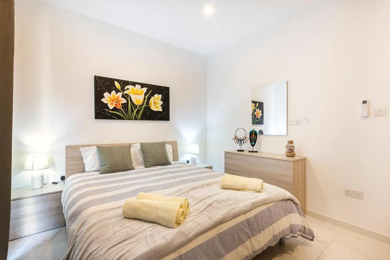 Ha2- Modern And Spacious 3 Bedroom Apartment San Gwann Malta
